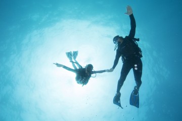 how to become a certified scuba diver