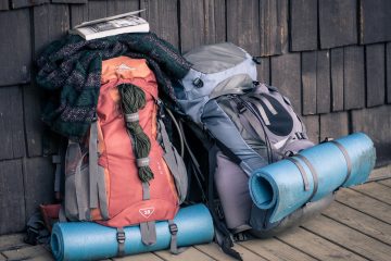 how to pack for hiking