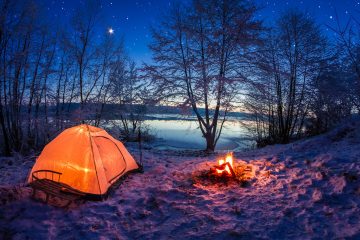 tips for hiking and camping in the snow
